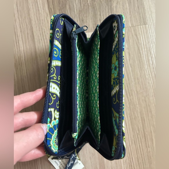 NWT vera bradley wallet - Picture 5 of 6